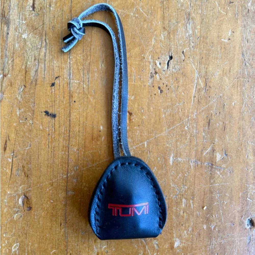 Tumi Leather Key Case Vintage
